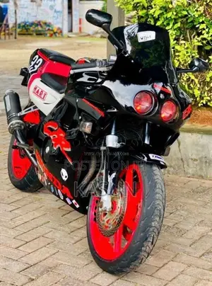 Honda CBR 250 2002 Motorbike (Used)