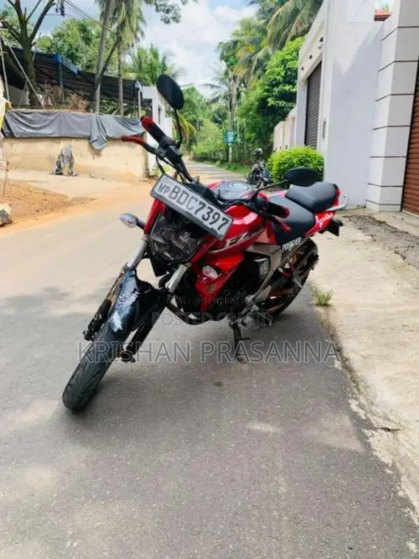 Yamaha FZ 2016 Motorbike (Used)
