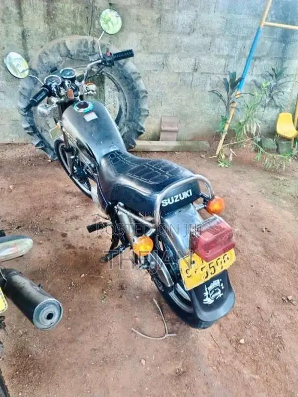 Suzuki GN125 2003 Motorbike (Used)