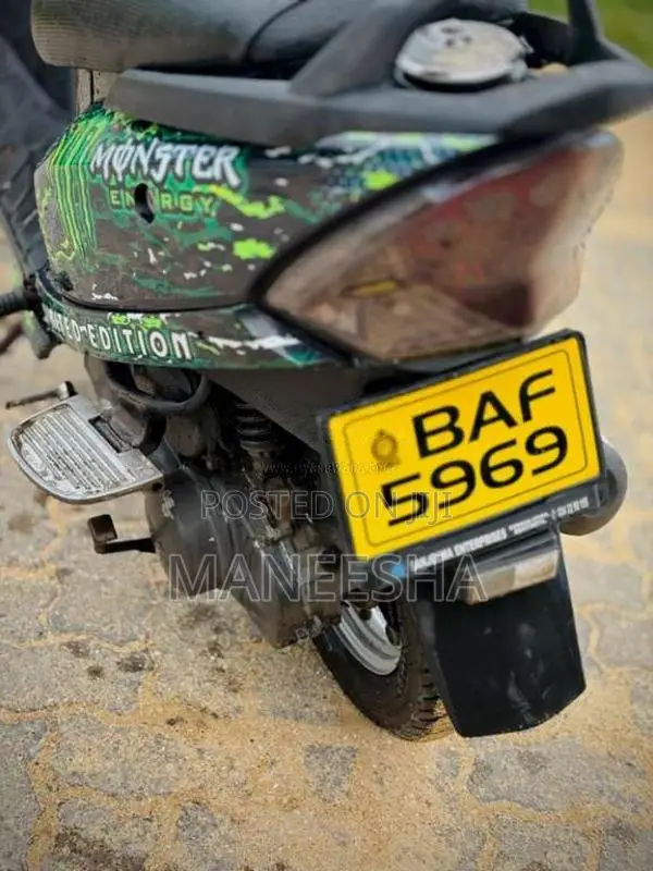 TVS Scooty Streak 2013 Motorbike (Used)