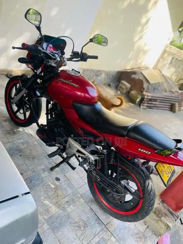 Bajaj Pulsar 180 2010 Motorbike (Used)