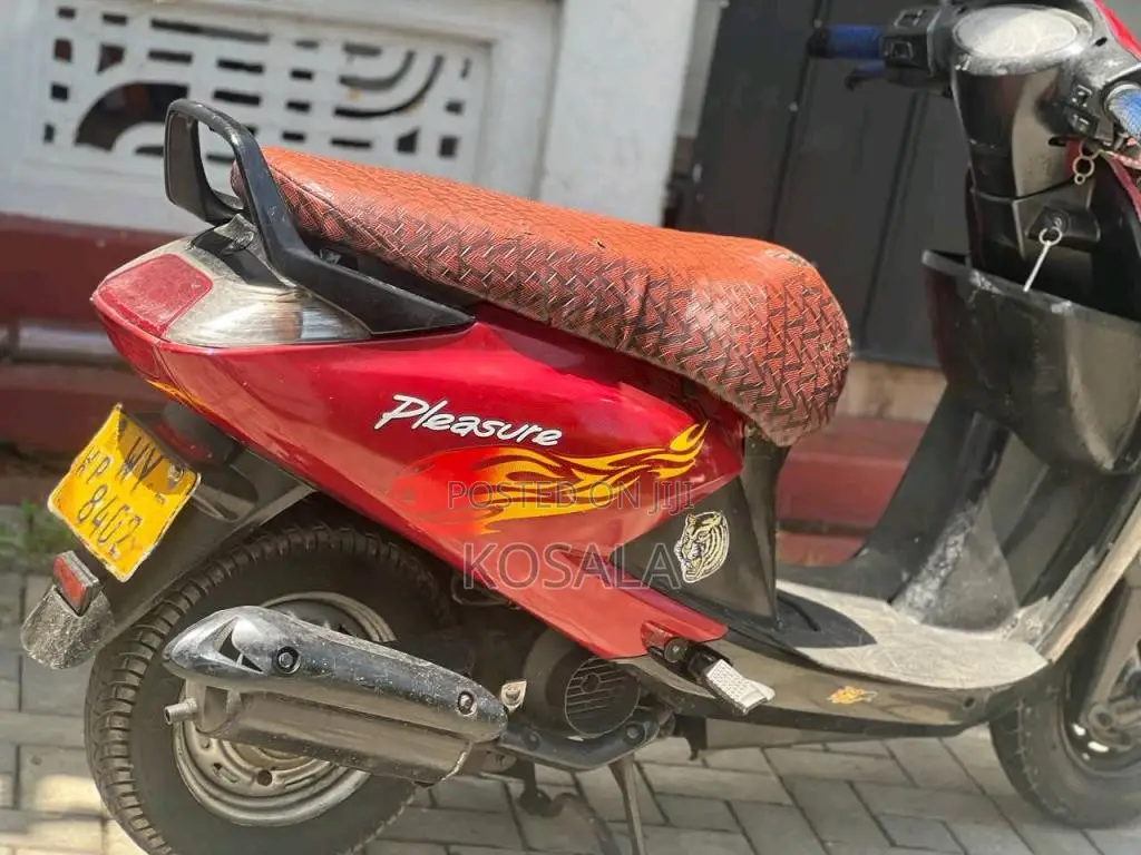 Hero Pleasure 2011 Motorbike (Used)