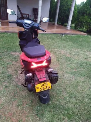 Hero ZOOM 110 2025 Motorbike (Used)