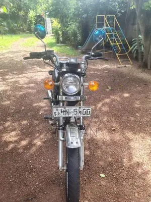 Suzuki GN125 2003 Motorbike (Used)