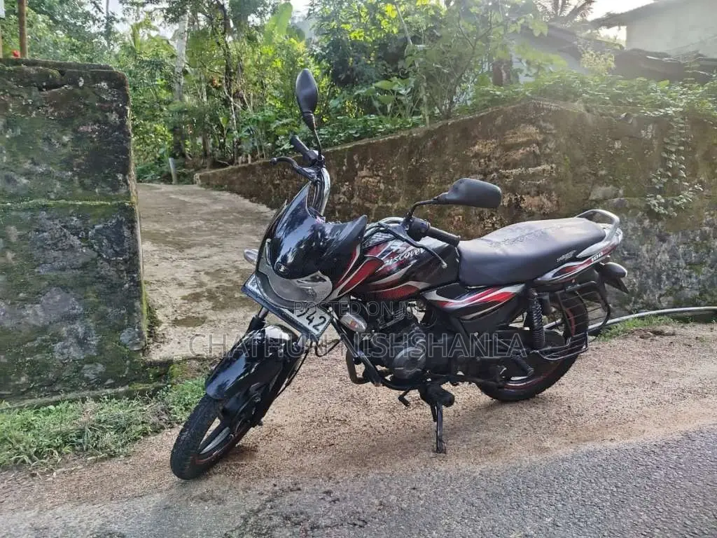 Bajaj Discover 2012 Motorbike (Used)