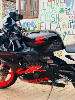 Honda CBR 250 2002 Motorbike (Used)