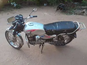 Kinetic Kinetic 2007 Motorbike (Used)