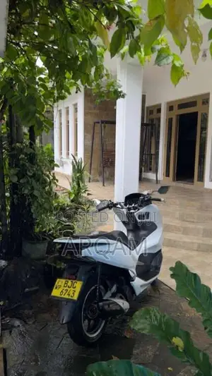 Honda Pcx Angel Light 150cc 2020 Motorbike (Used)