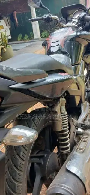 Hero-Honda Hunk 2008 Motorbike (Used)