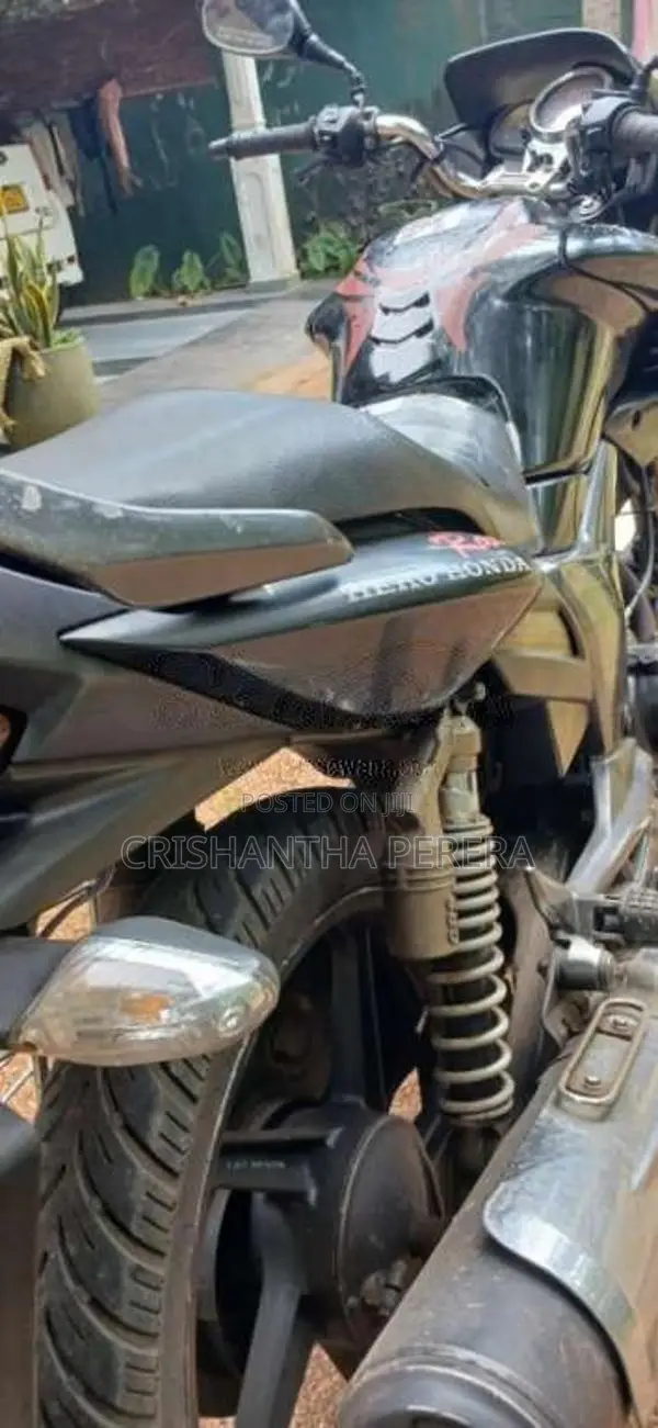 Hero-Honda Hunk 2008 Motorbike (Used)