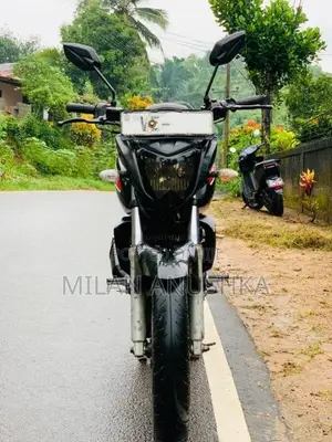Yamaha FZ-16 2010 Motorbike (Used)