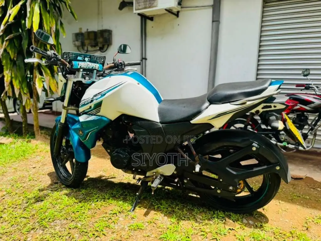 Yamaha FZ-S Version 2.0 2016 Motorbike (Used)