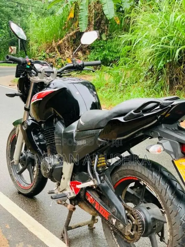 Yamaha FZ-16 2010 Motorbike (Used)