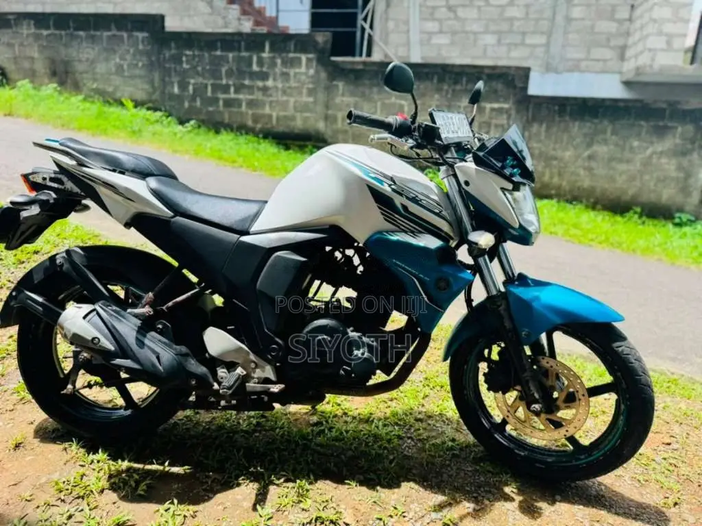 Yamaha FZ-S Version 2.0 2016 Motorbike (Used)