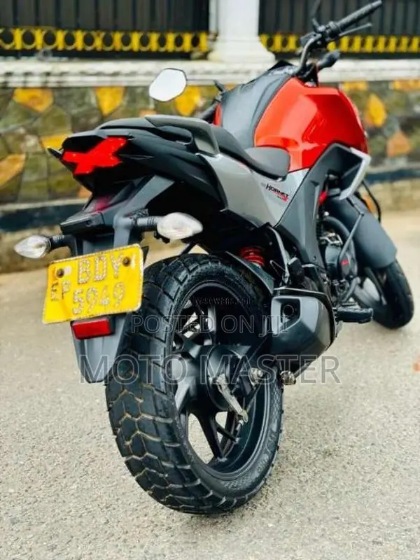 Honda Cb Hornet 2016 Motorbike (Used)