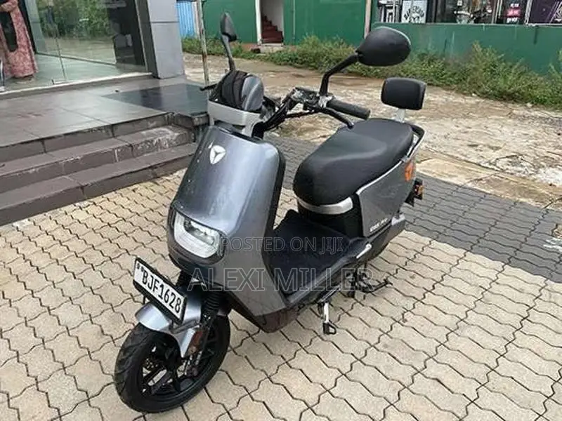 Yadea E8S PRO 2024 Motorbike (Used)