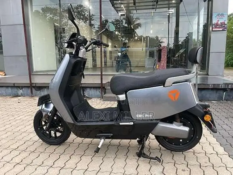 Yadea E8S PRO 2024 Motorbike (Used)