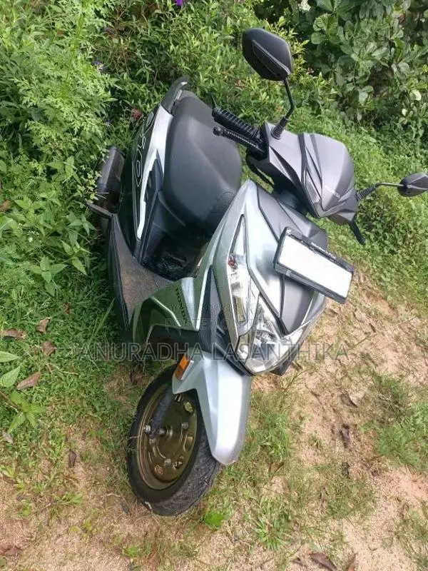 Honda Dio 2025 Motorbike (Used)