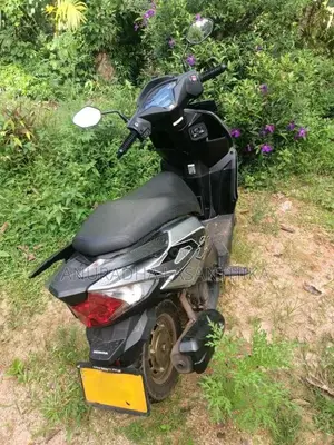 Honda Dio 2025 Motorbike (Used)