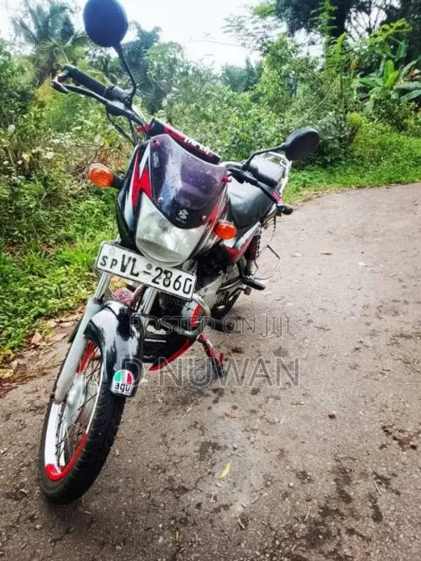 Bajaj CT-100 2011 Motorbike (Used)