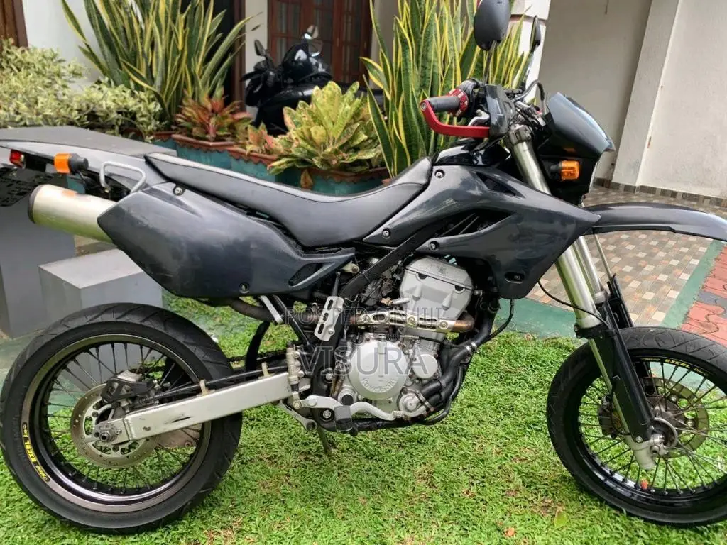 Kawasaki D Tracker 2009 Motorbike Unregistered (Recondition)
