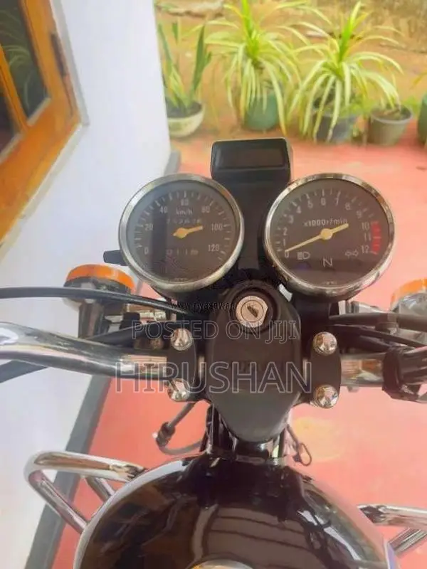 Suzuki GN125H 2012 Motorbike (Used)