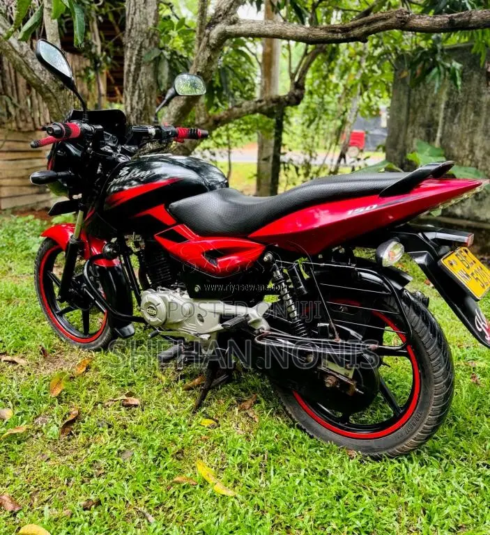 Bajaj Pulsar 150 2016 Motorbike (Used)
