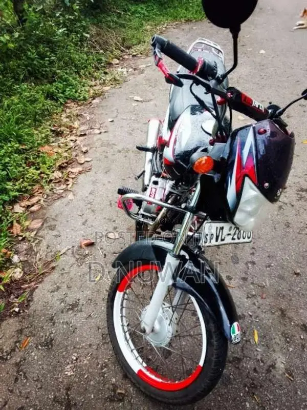 Bajaj CT-100 2011 Motorbike (Used)