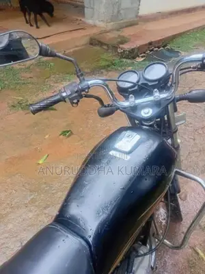 Yamaha Crux 2006 Motorbike (Used)