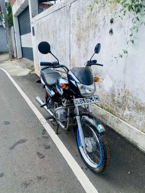 Bajaj CT-100 2013 Motorbike (Used)