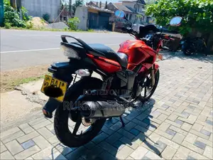 Hero Hunk 2013 Motorbike (Used)