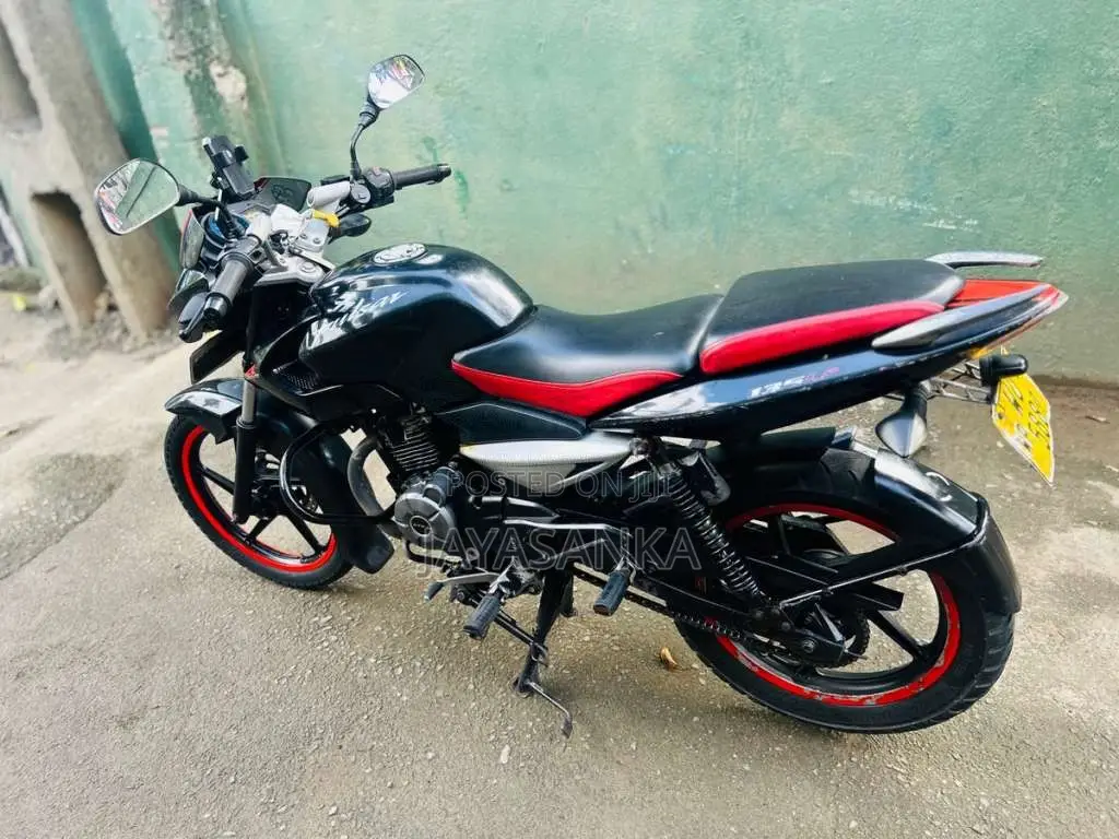 Bajaj Pulsar 135 2011 Motorbike (Used)