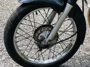 Bajaj Caliber 2004 Motorbike (Used)