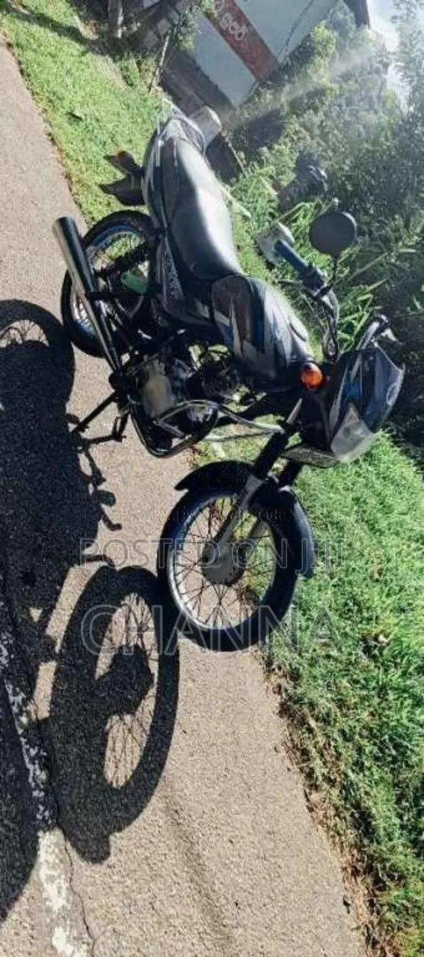 Bajaj CT-100 2010 Motorbike (Used)