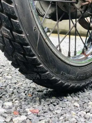 Bajaj Caliber 2004 Motorbike (Used)