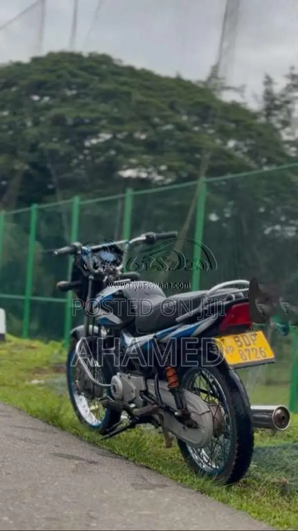 Bajaj CT-100 2016 Motorbike (Used)