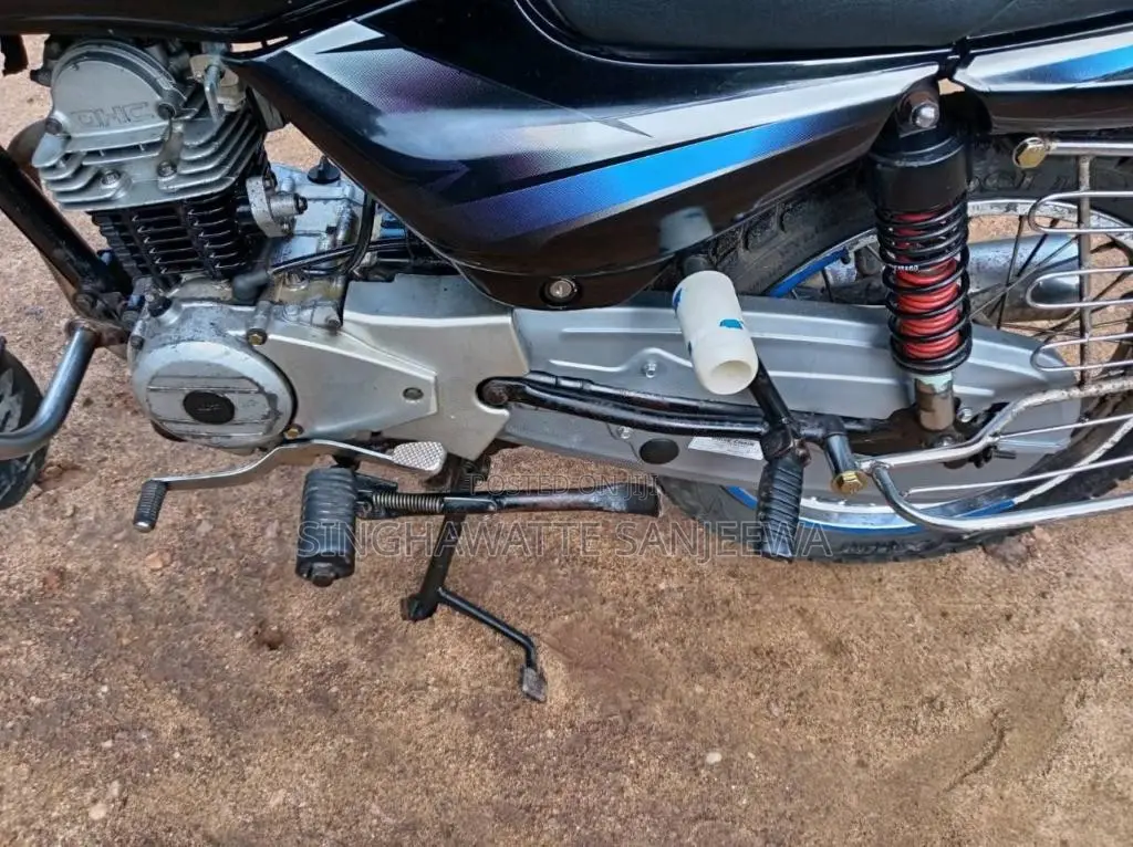 Bajaj CT-100 2016 Motorbike (Used)