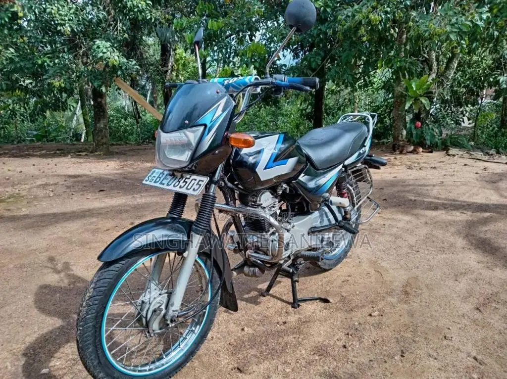 Bajaj CT-100 2016 Motorbike (Used)