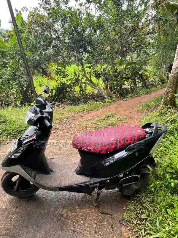TVS Scooty Streak 2013 Motorbike (Used)