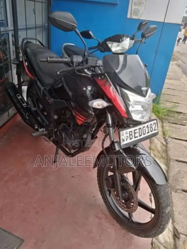 Hero Hunk 2016 Motorbike Unregistered (Recondition)