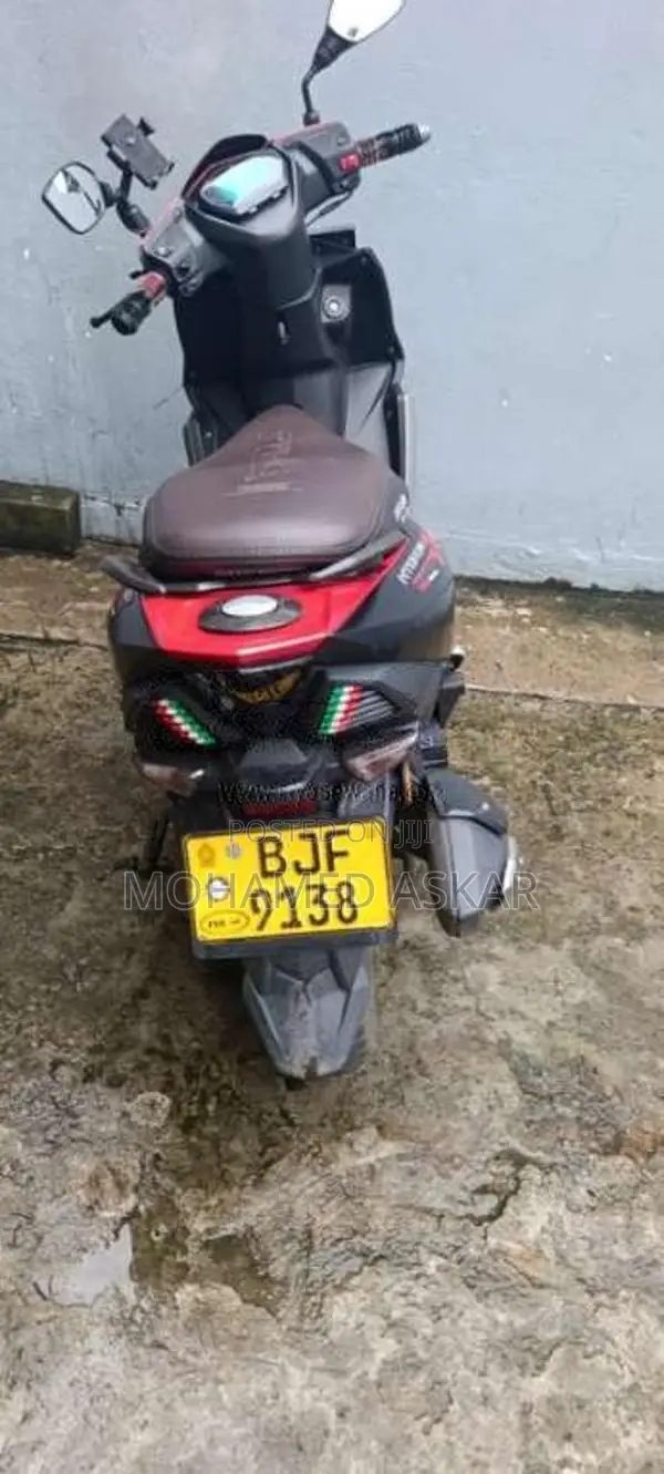 TVS Ntorq 2024 Motorbike (Used)