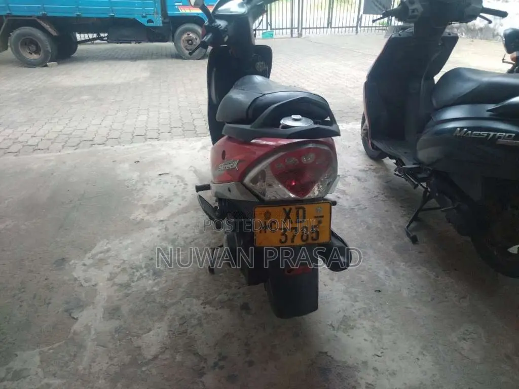 TVS Scooty Streak 2012 Motorbike (Used)