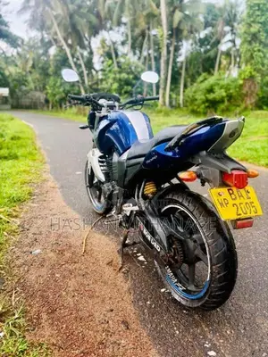 Yamaha FZ Version 1.0 2013 Motorbike (Used)