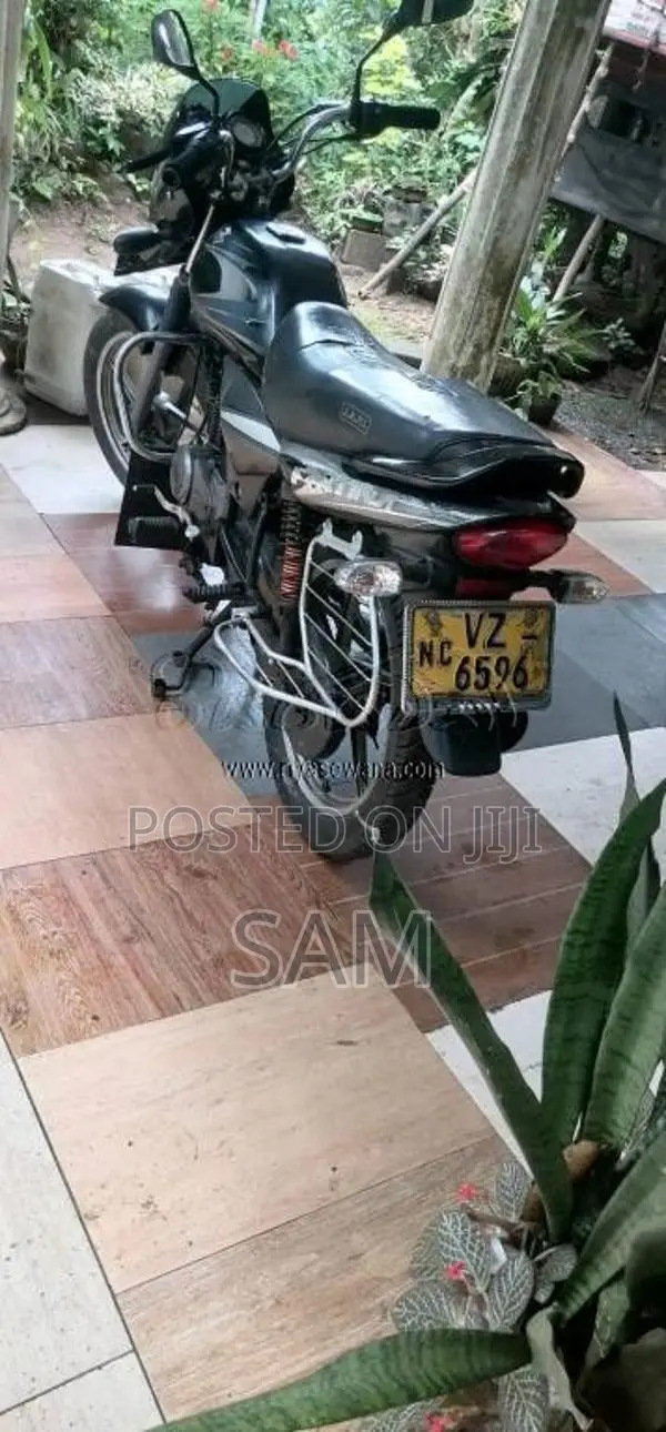 Bajaj Platina 2011 Motorbike (Used)