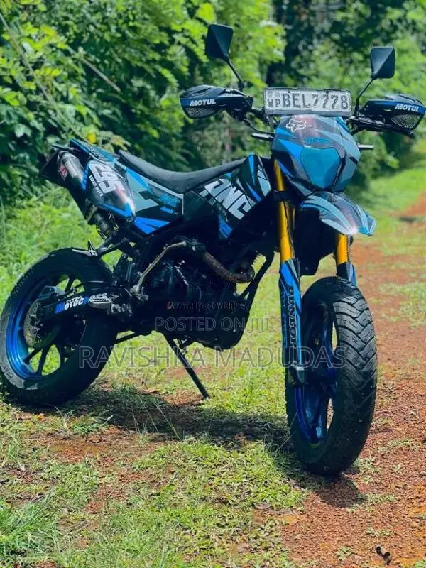 Demak Demak 2016 Motorbike (Used)