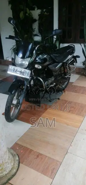 Bajaj Platina 2011 Motorbike (Used)