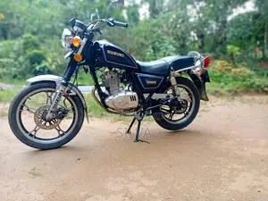 Suzuki GN125 H 2015 Motorbike (Used)