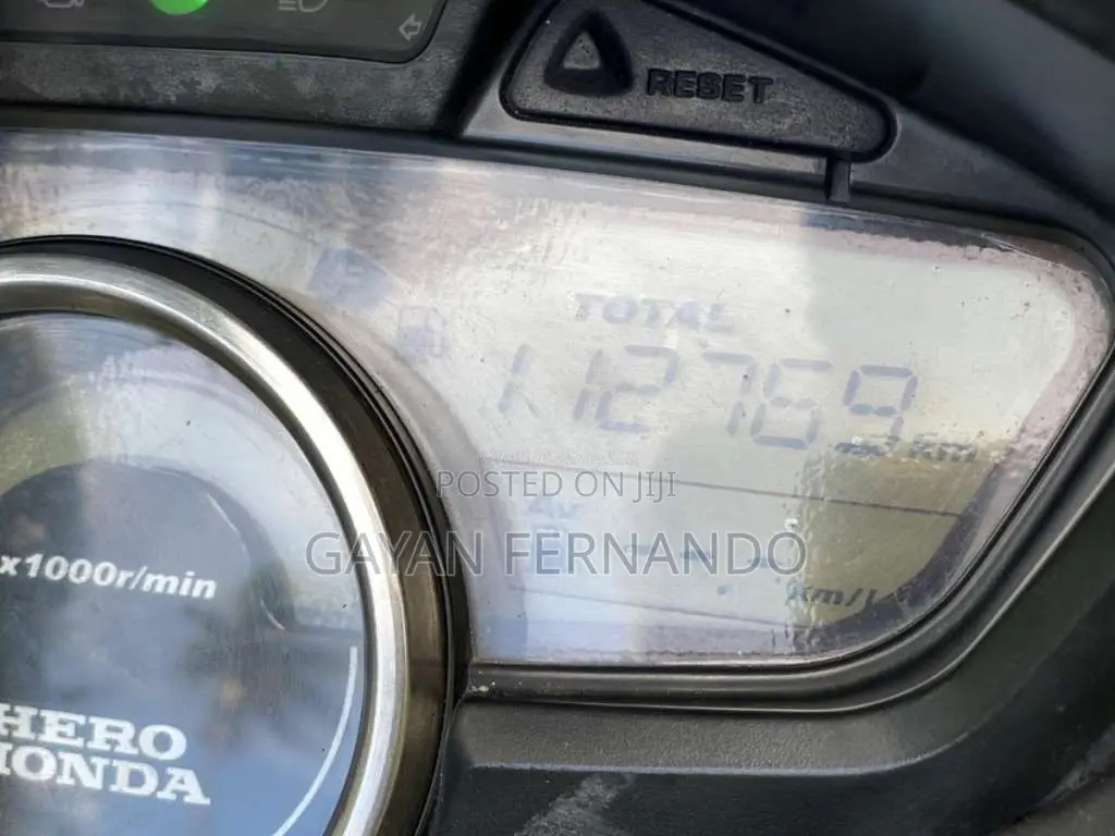 Hero-Honda Karizma 2011 Motorbike (Used)