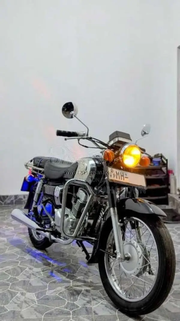 Honda CD125 2002 Motorbike (Used)