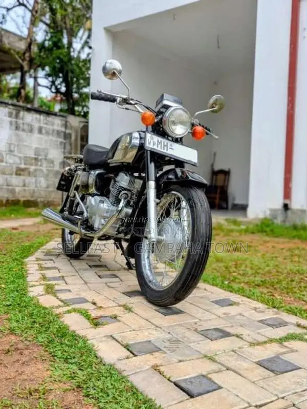 Honda CD125 2002 Motorbike (Used)
